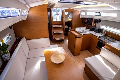 Hyra båt Segelbåt Jeanneau Sun Odyssey 410 - 3 cab. Preveza