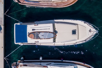 Charter Motorboat Omnia 8.50 La Maddalena