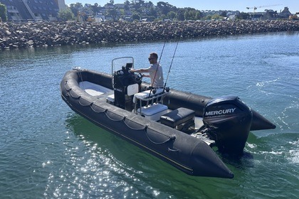 Location Semi-rigide Bombard Explorer 600 Perros-Guirec