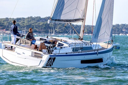 Hyra båt Segelbåt  DUFOUR 37 SKYLINE Golfe-Juan
