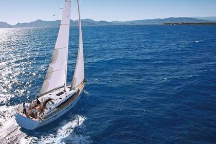 Hire Sailboat  Bavaria 46 Cruiser Lefkada