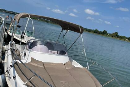 B2 MARINE CAP FERRET 672 SUN DECK