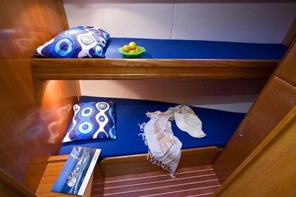 Alquiler de barcos en Barcelona · Bavaria - 46 Cruiser (2008)