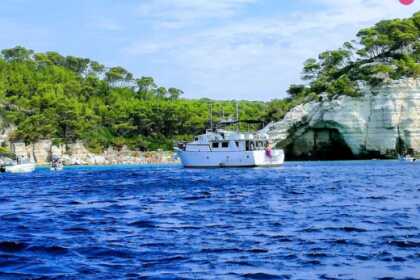 Alquiler de yate de lujo transoceánico.