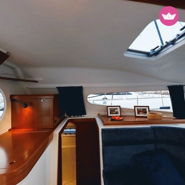 Catamaran Nautitech 40 for hire