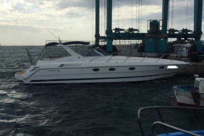 Verhuur Motorboot CRANCHI MEDITERRANEE 40 Marina di Maruggio