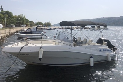 Hyra båt Motorbåt Quicksilver 635 Commander Trogir