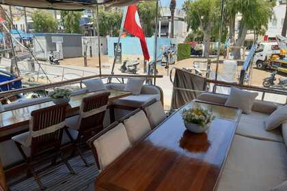 Hyra båt Guletbåt Gulet Custom Bodrum