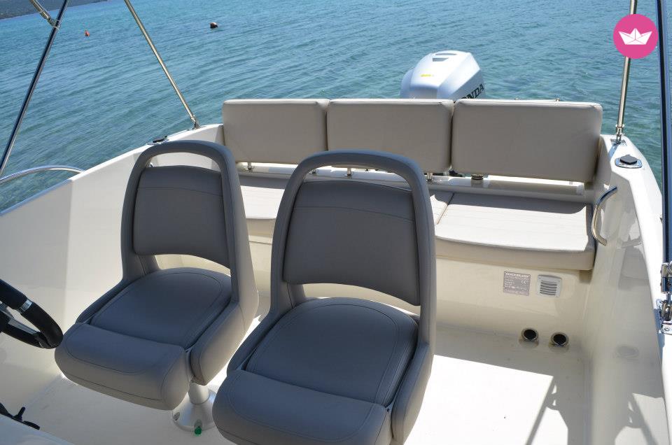Bateau à moteur QUICKSILVER 675 open 200cv 4