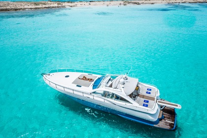 Noleggio Yacht a motore Pershing 54 Ibiza