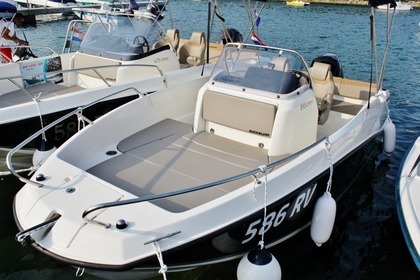 Rental Motorboat QUICKSILVER 555 Open Vrsar