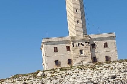 Tour Esclusivo in barca costa e grotte marine di Vieste