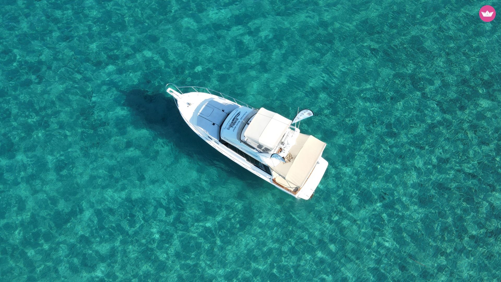 Bayliner 3288 flybridge photo 2