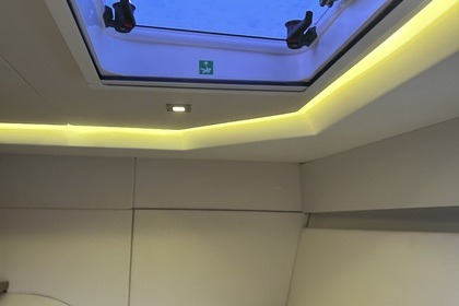 fountain pajot my 37