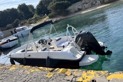 Location Bateau à moteur Bayliner E6 Mandelieu-la-Napoule