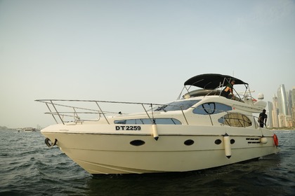 50 ft Luxury Yacht in Dubai Marina Walk - Dubai Cruise - Quality Service - 16 People Capacity