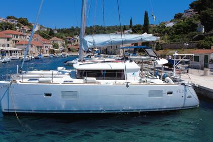 Charter Catamaran Lagoon Lagoon 400 Trogir