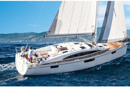 Charter Sailboat Bavaria C42 Corfu