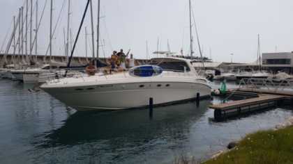 Alquiler Yate de motor Sea Ray 510 Sundancer Málaga