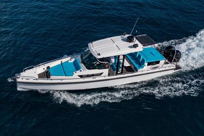 Hyra båt Motorbåt Axopar 37 Hvar