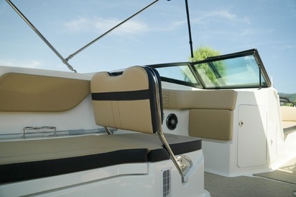 Sea Ray 210 Spx