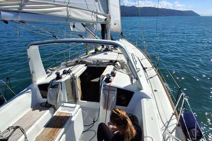 Rental Sailboat Oceanis 38.1 Fezzano
