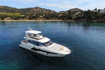 Miete Motoryacht Prestige Prestige 590 Saint-Raphaël