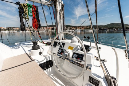 Hyra båt Katamaran Catana Group Bali 4.2 - 4 + 1 cab. Šibenik
