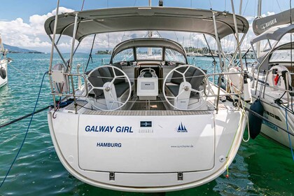 Hire Sailboat Bavaria Yachtbau Bavaria Cruiser 34 Corfu