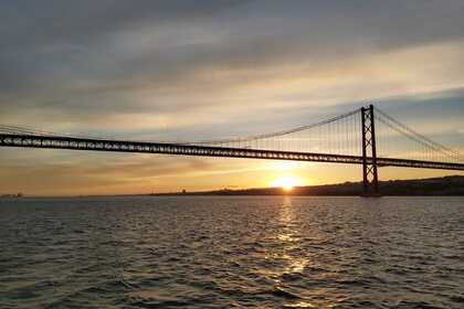 PRIVATE Golden Hour Boat Tour - MEILLEURE navigation exclusive au coucher du soleil !