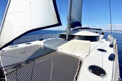 Charter Catamaran Fontaine Pajot Belice 43 Vilanova i la Geltrú