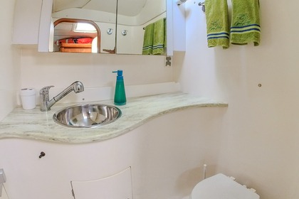 Experience All-Inclusive Charters on Our Luxurious Lagoon 55 Catamaran