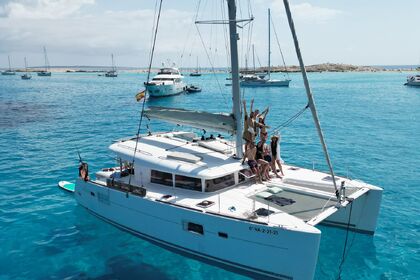 Charter Catamaran Lagoon 40 Valencia