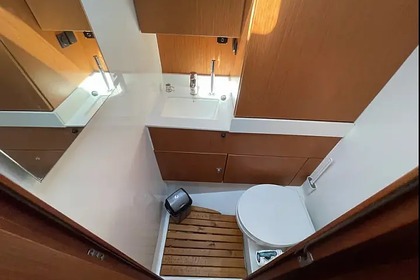 Hyra båt Segelbåt  Bavaria C45 Aten