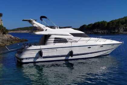 Rental Motorboat Sunseeker 45 mannhatan Makarska