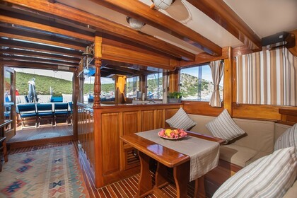 A Smile on the Sea: KUGU 1