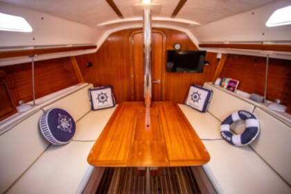 Full Day Private Trip to Dia Dufour 32