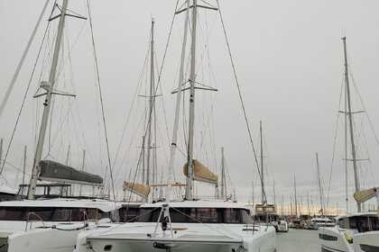 Verhuur Catamaran Fountaine Pajot Fountaine Pajot New 44 Quatuor - 4 + 2 cab. Mitikas