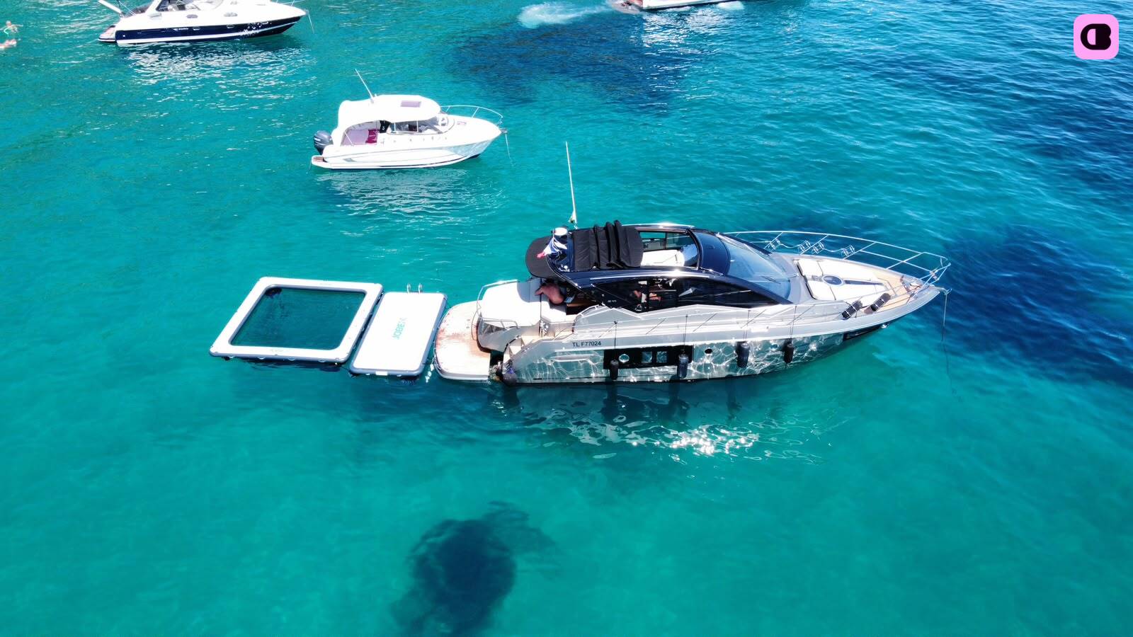 Bateau à moteur Cranchi 44 ht 800cv 6