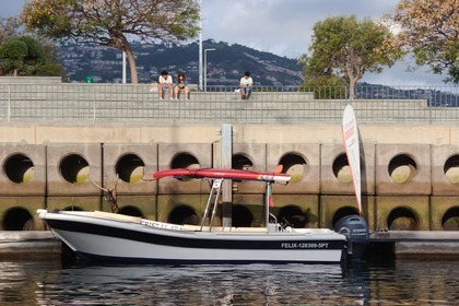 Aluguel Lancha Motorboat 7.5 mt Madeira