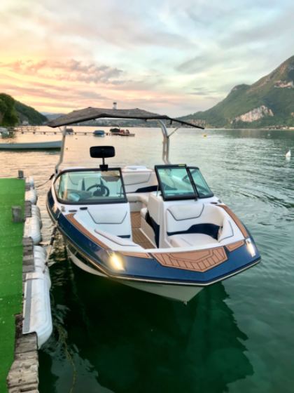 Location Bateau à moteur Correct Craft Super Air Nautique Gs20 Annecy