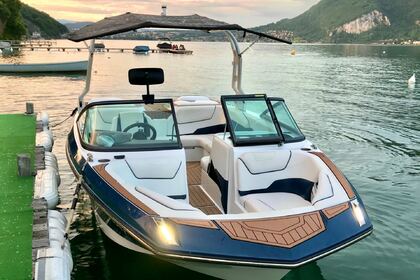 Charter Motorboat Correct Craft Super Air Nautique GS20 Annecy