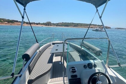 Hire Motorboat ISATEK TEKNE COBRA 495 Glyfada