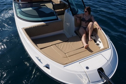 Rental Motorboat Sea Ray SDX OB Roses