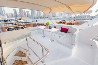 BRAND NEW 52ft YACHT FOR RENT