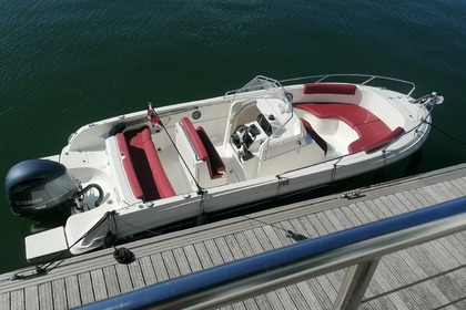 Charter Motorboat Pacific Craft Open 670 Anglet