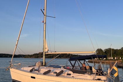 Charter Sailboat Beneteau Oceanis 361 Stockholm