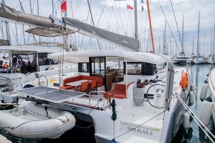 Miete Katamaran Excess Excess 14 - 4 + 2 cab. Athen