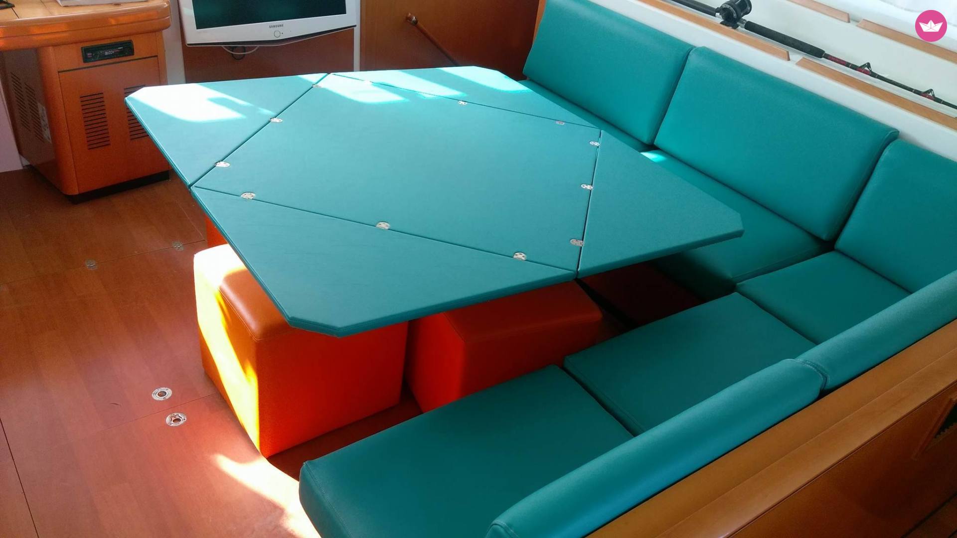 Lagoon 500 in Lavrion  