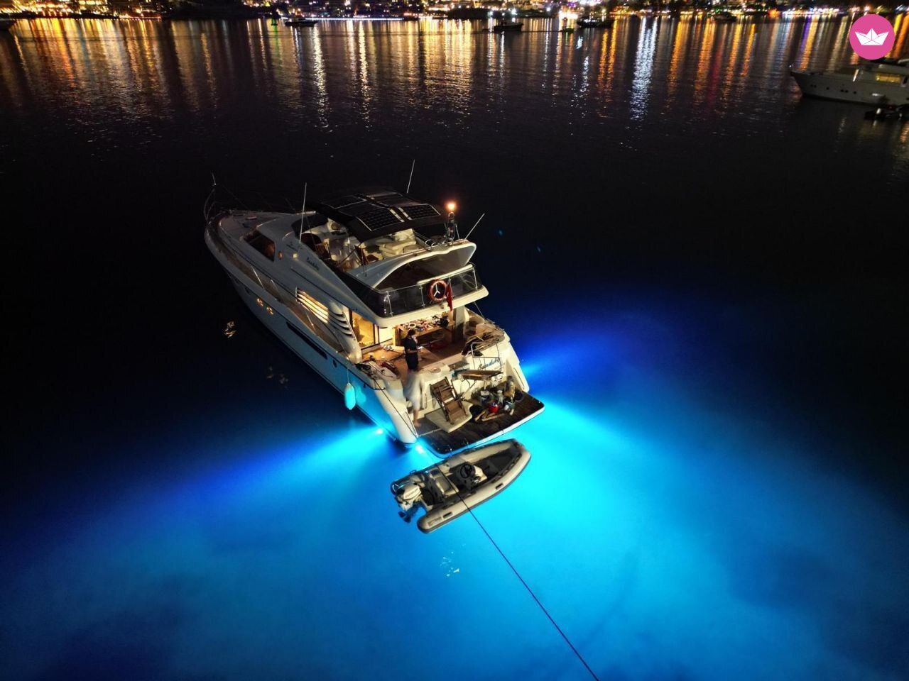Yacht Fairline 65 Squadron 2000cv 3